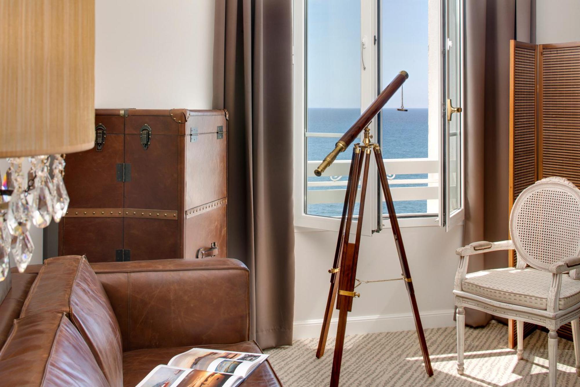 Grand Hotel Des Sablettes Plage, Curio Collection By Hilton La Seyne-sur-Mer Zewnętrze zdjęcie